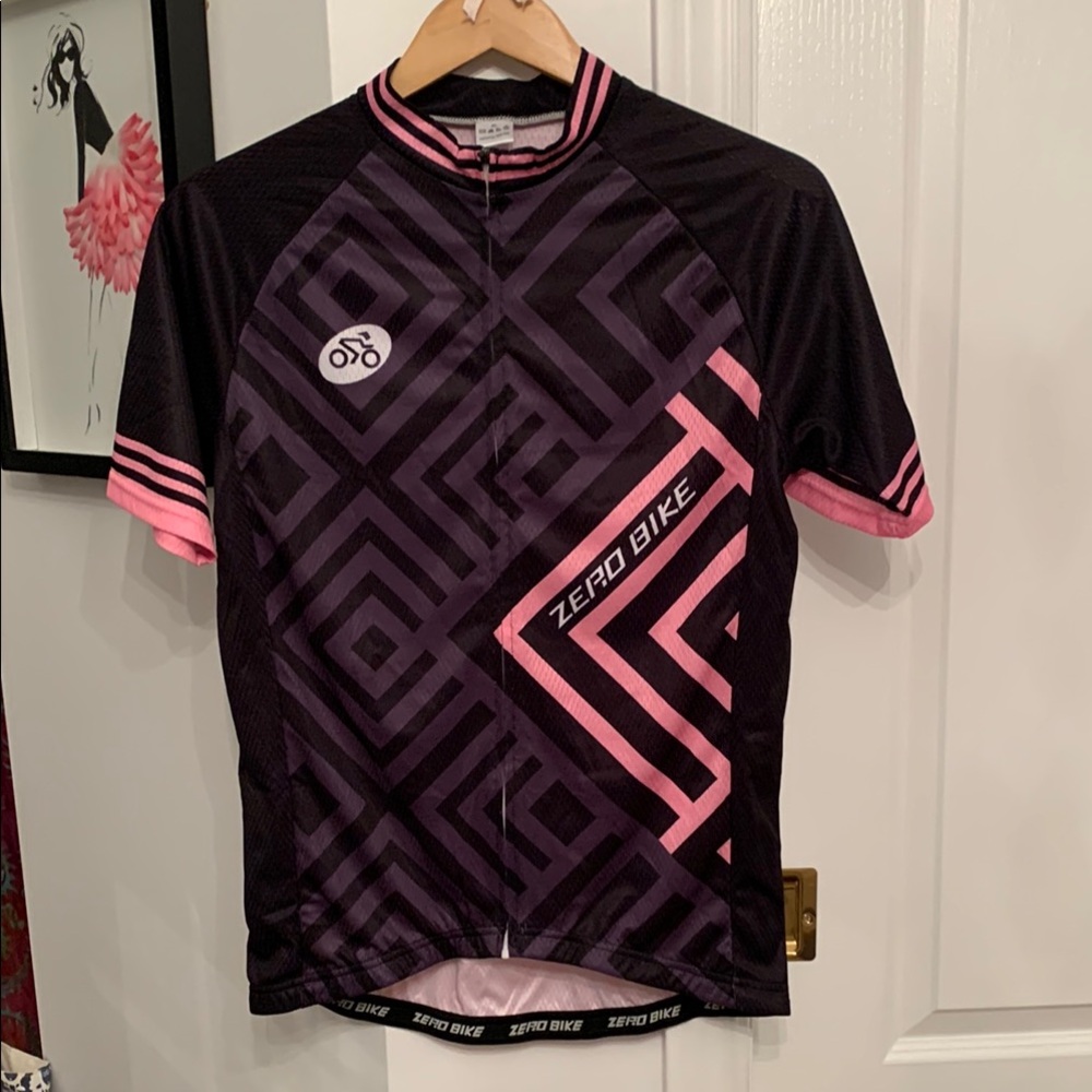 Women's Short Sleeve Cycling Tee - Black and Pink